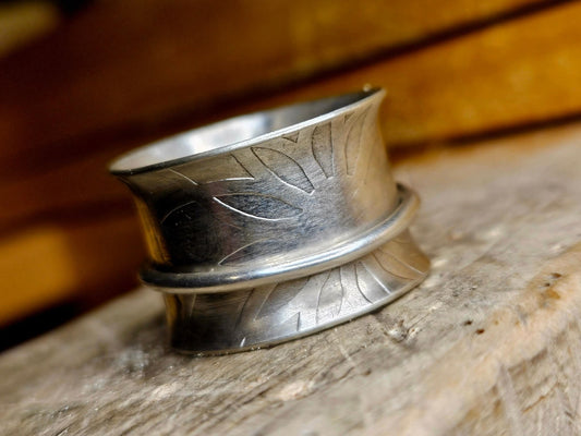 Flow Cuff Ring